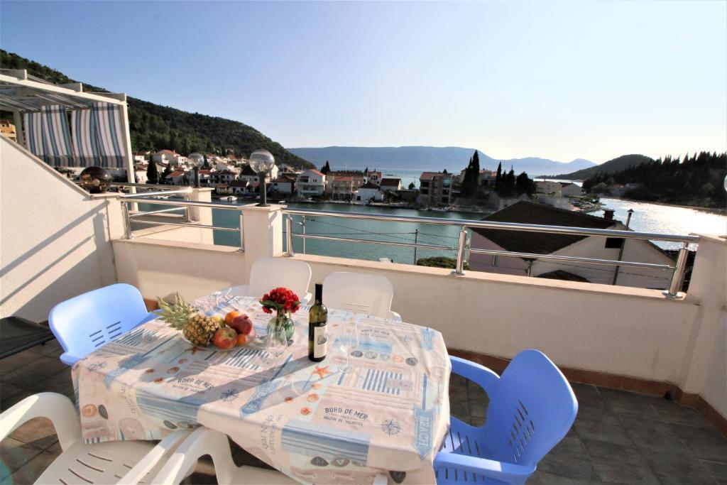 Villa Delta Apartments Блаце Экстерьер фото