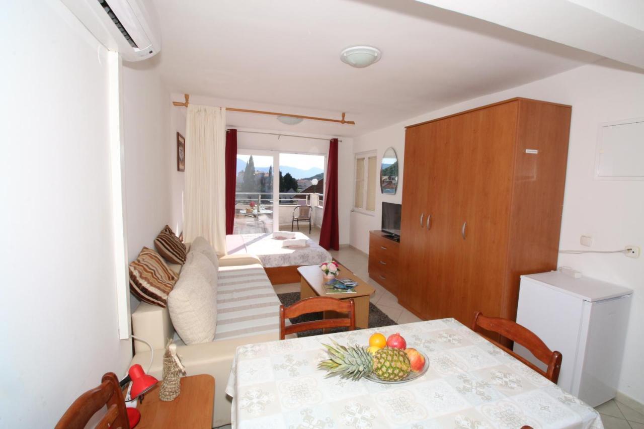 Villa Delta Apartments Блаце Экстерьер фото