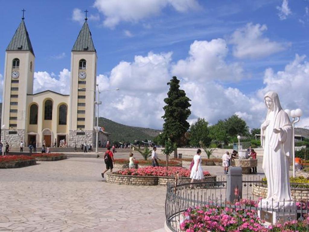 Villa Delta Apartments Блаце Экстерьер фото